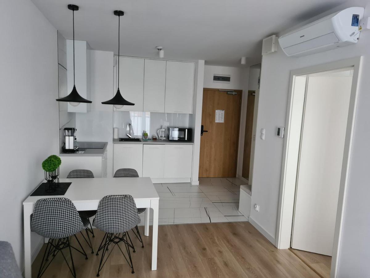 Apartamenty Kasprowicza 20A Klimatyzacja Basen Fintess Sauny Parking Bawialnia Zmywarkataras Wysoki Standard W Pelni Wyposazony Kolobrzeg Bagian luar foto